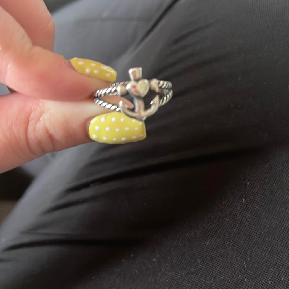 James Avery anchor ring size 8